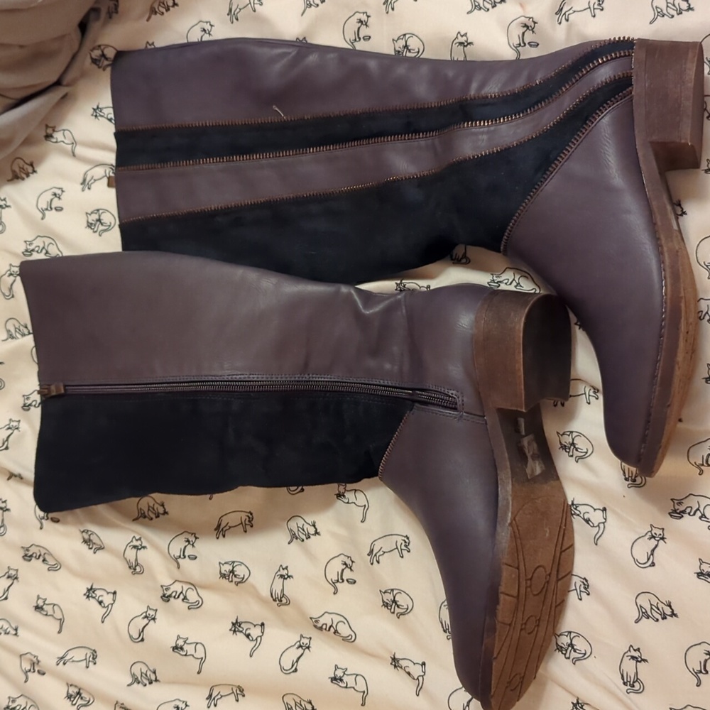 Two tone boots